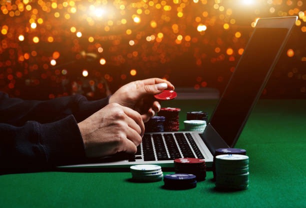 dafa Boom City live dealer table on mobile phone screen