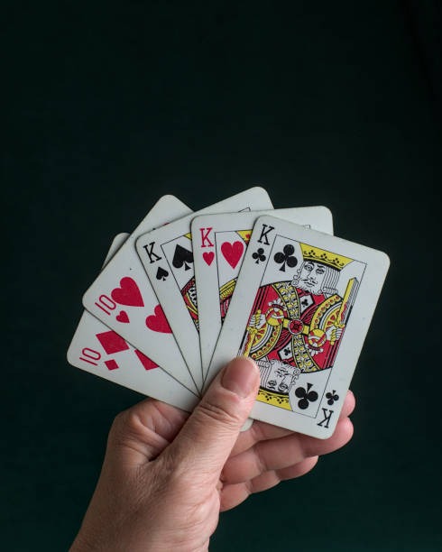 Live blackjack dealer at dafa studio with multi-camera feed